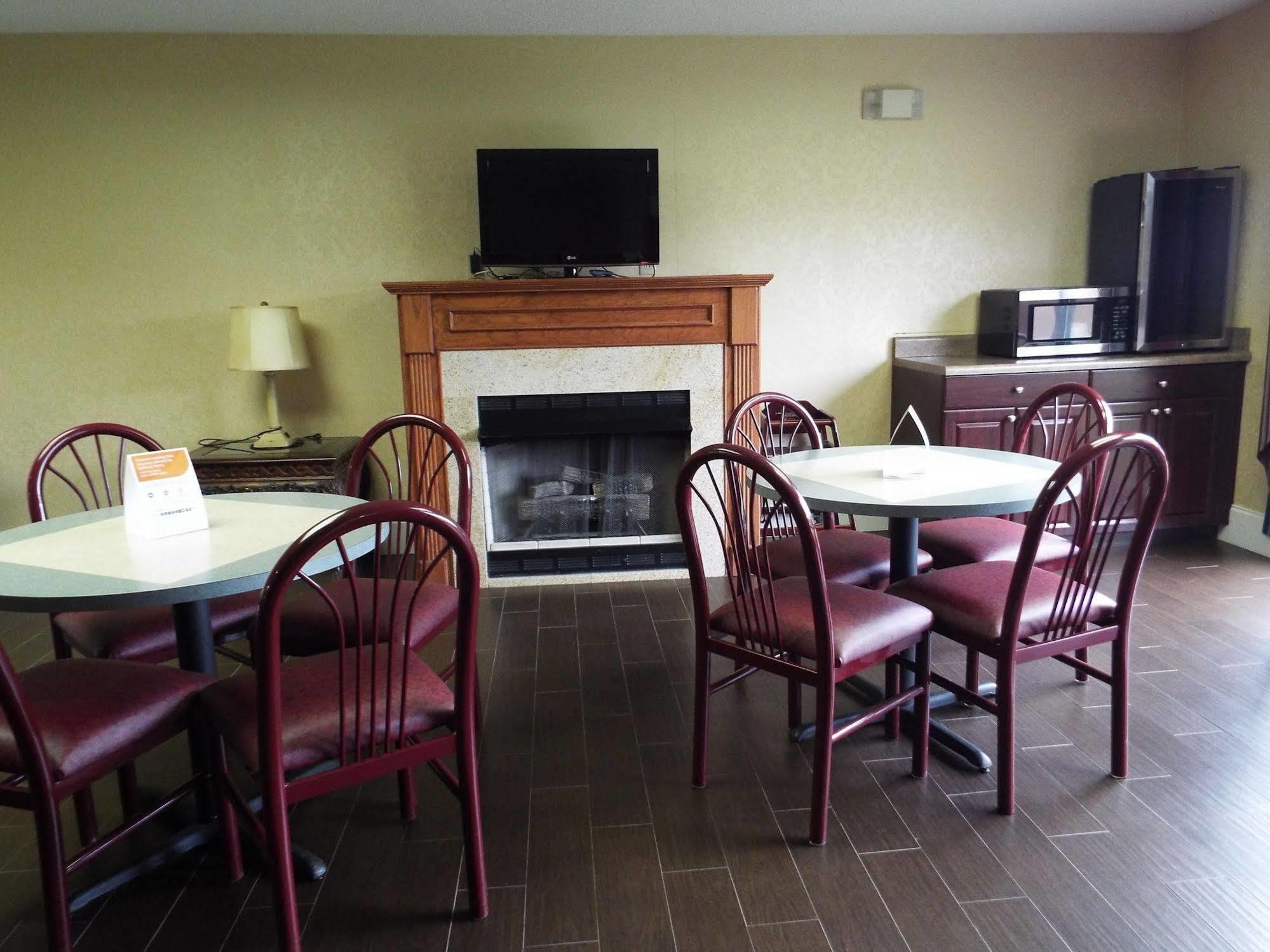 Quality Inn & Suites Canton, Ga Kültér fotó